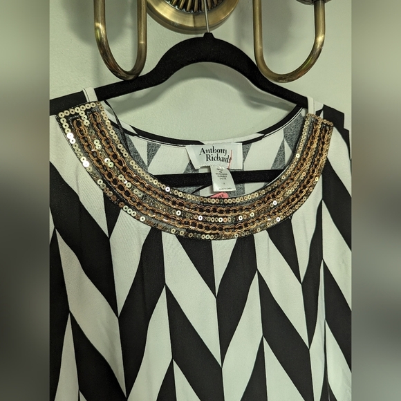 Anthony Richards Stripes Embellished Top - Picture 8 of 10